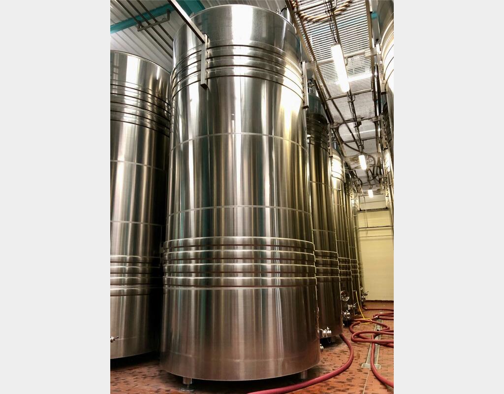 316L stainless steel tank - Sloping bottom - On legs - Wine-making