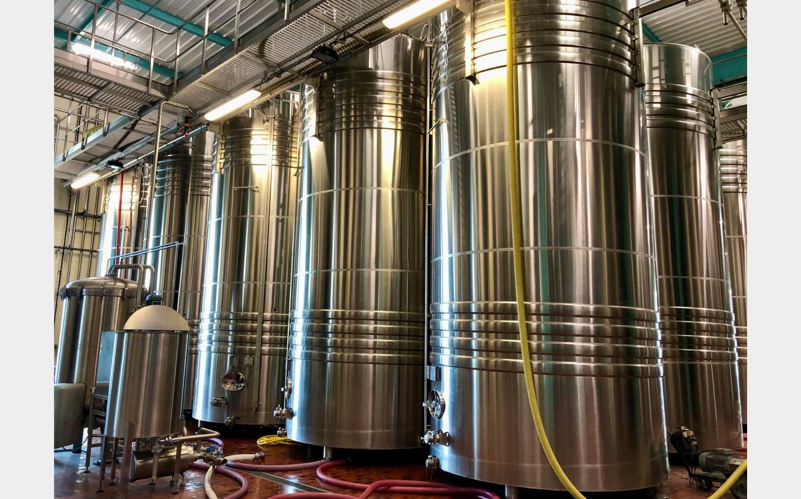 316L stainless steel tank 377.50 HL (37 750 litres) CSC