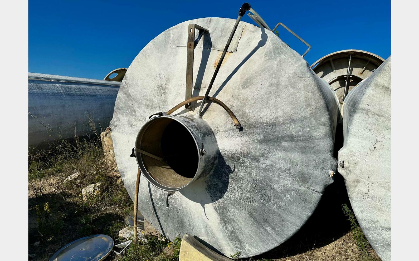 Fiberglass tank - Flat bottom 300 HL (30 000 litres)
