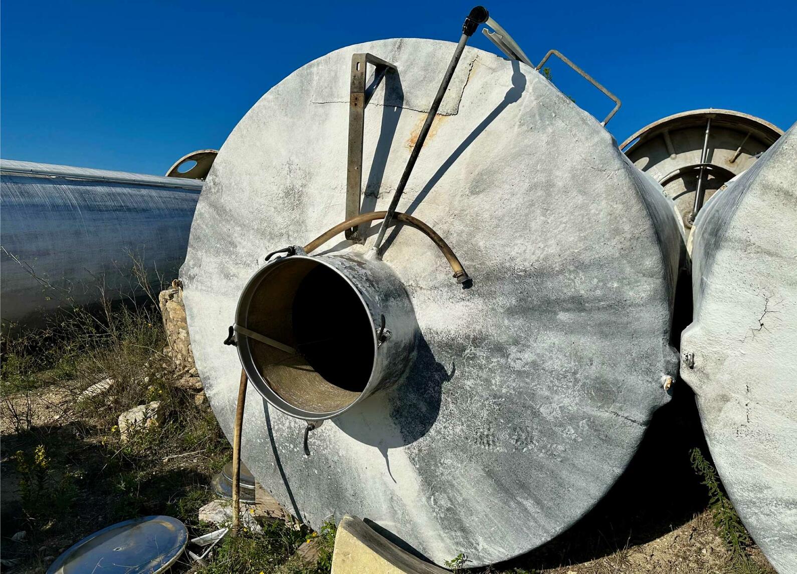 Fiberglass tank - Cylindrical - Vertical