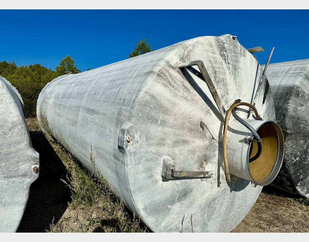 Fiberglass tank - Cylindrical - Vertical