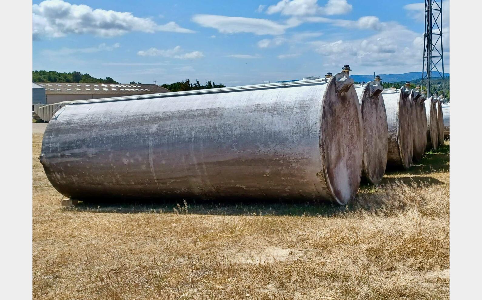 Fiberglass tank - Flat bottom 300 HL (30 000 litres)