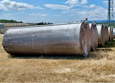 Cuve fibre de verre fond plat 300 HL (30 000 litres)