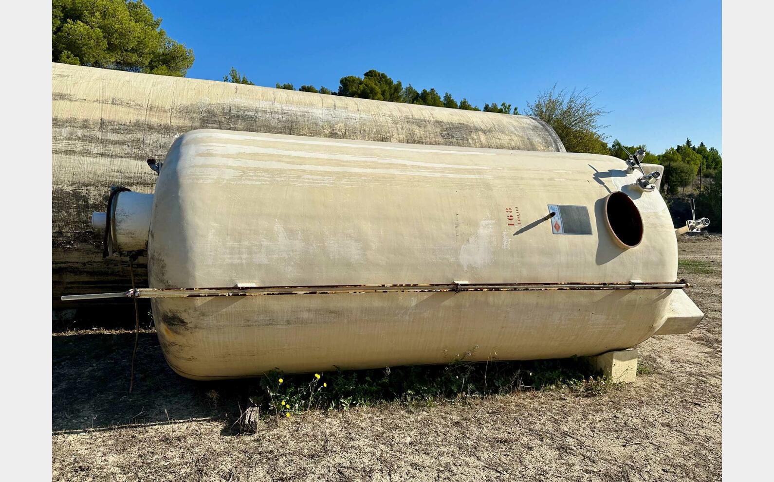 Fiberglass tank 100 HL (10 000 litres)