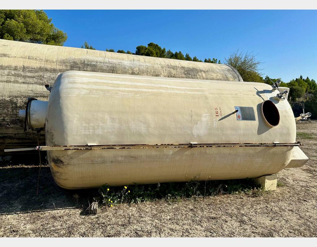 Fiberglass tank - Cylindrical - Vertical