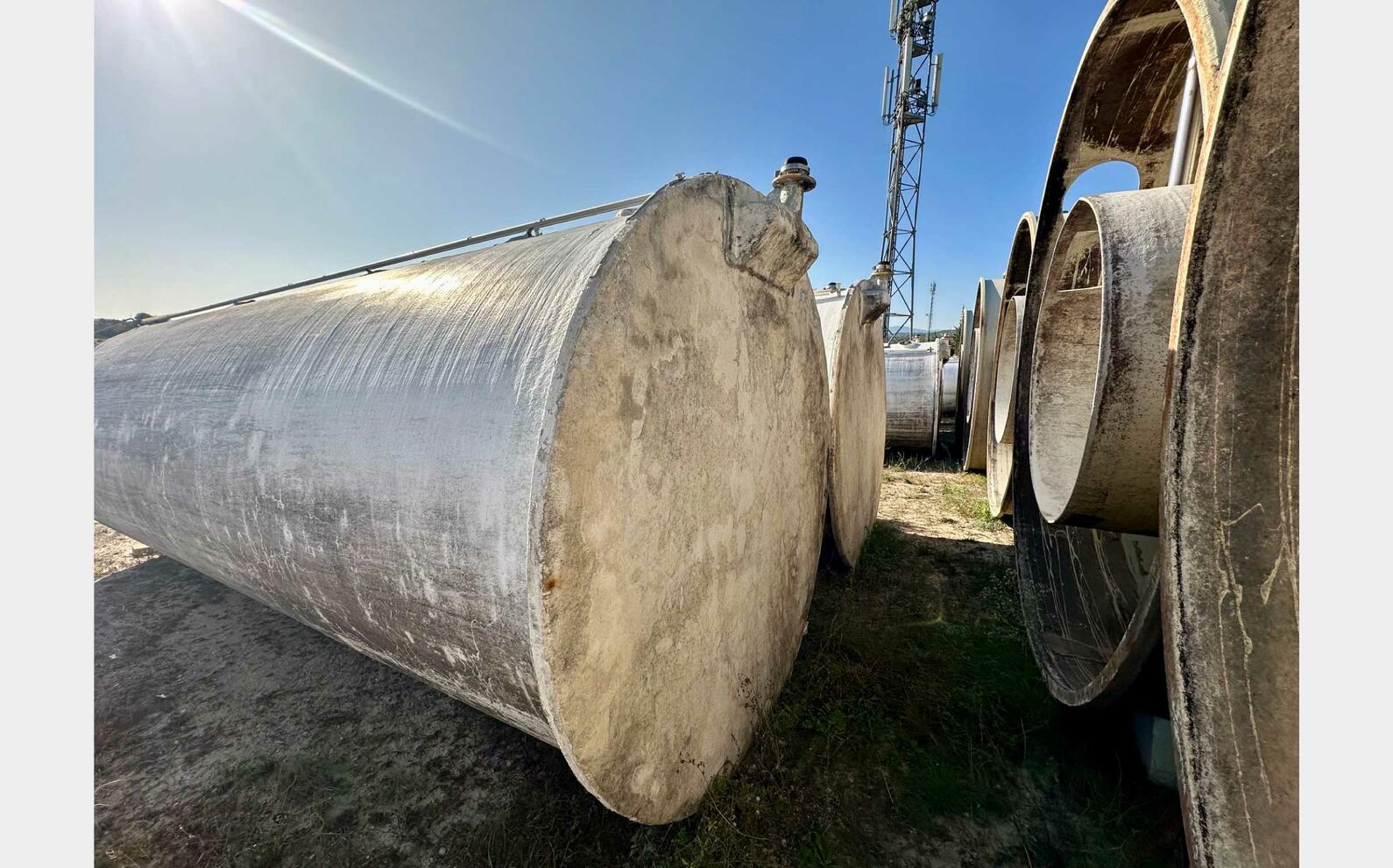 Fiberglass tank - Flat bottom 300 HL (30 000 litres)
