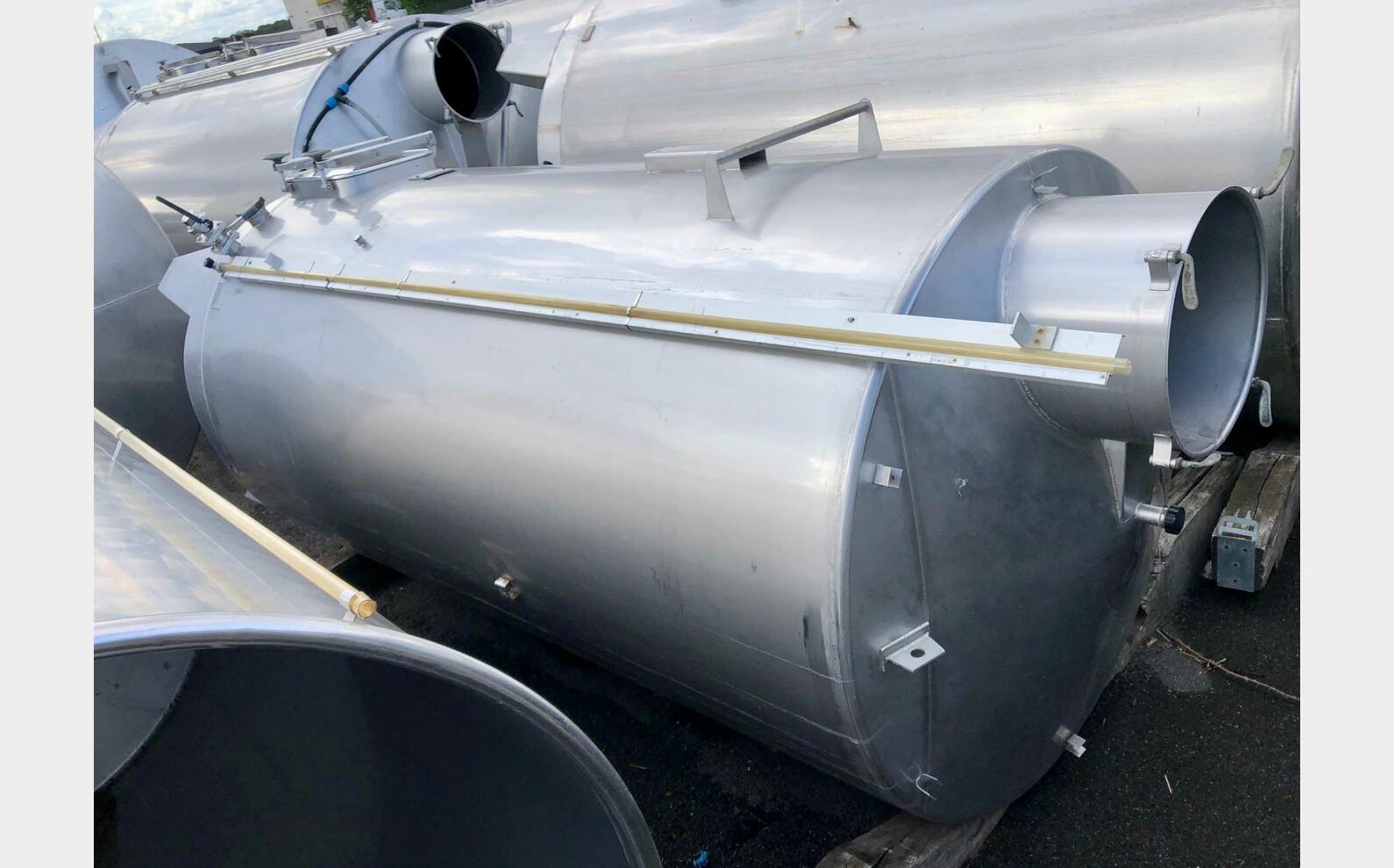 Ss tank - Vertical 62 HL (6 200 litres) BRAUTHITE MIRROR