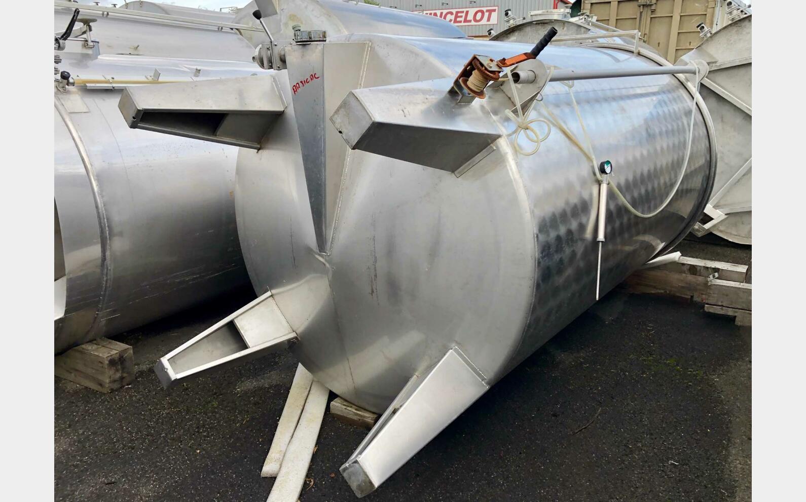 Cuve inox - Sur pieds 60 HL (6 000 litres) LAGOUARDE