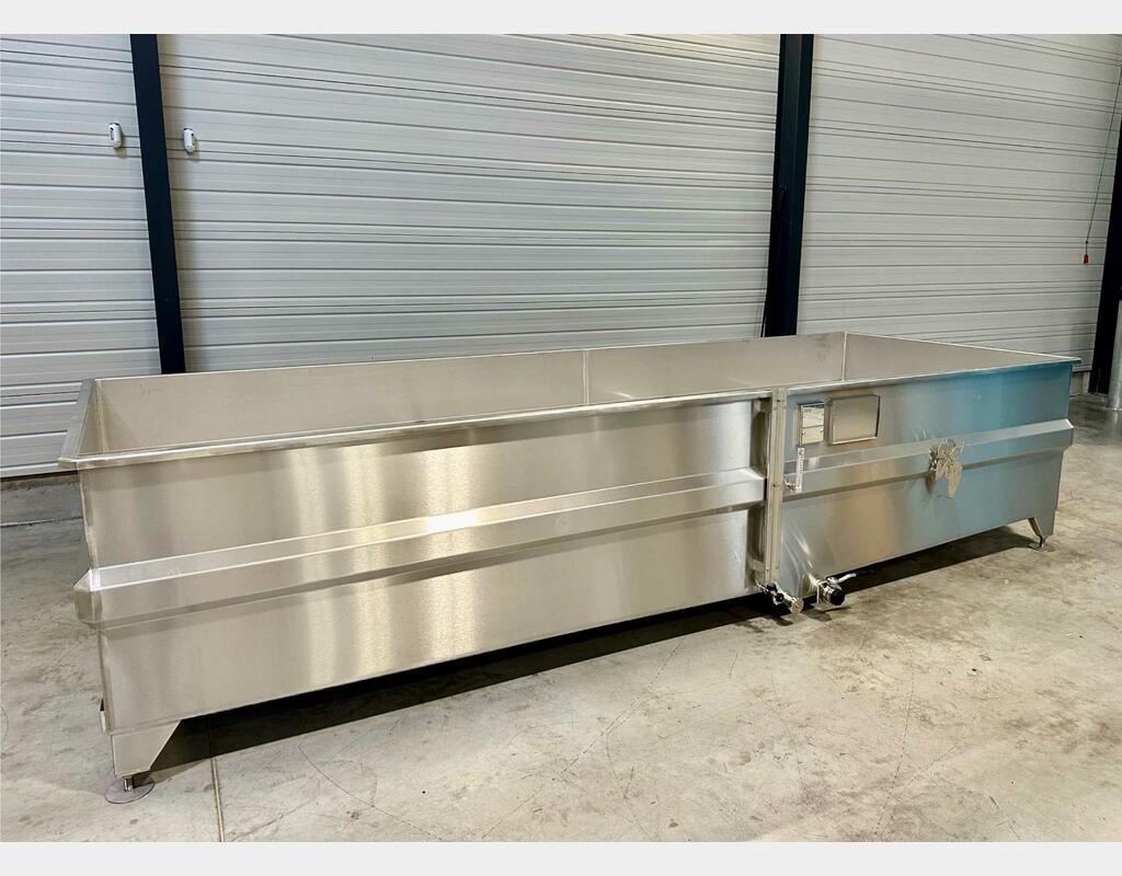 304 stainless steel tank 73 HL (7,300 litres)