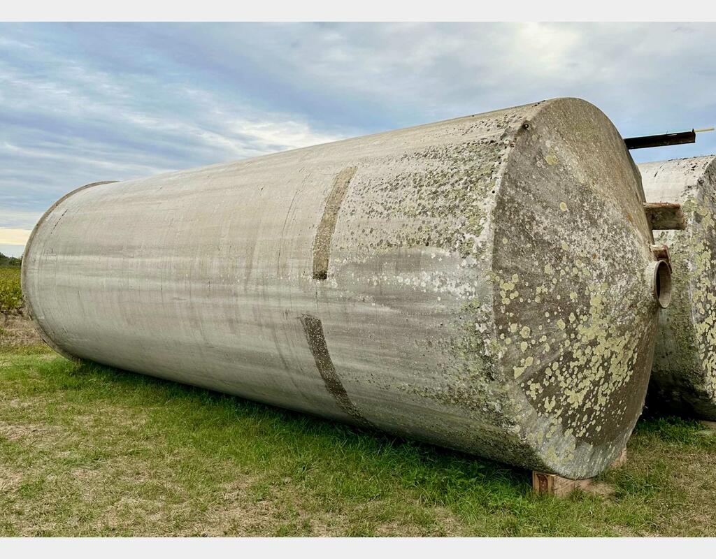 Fiberglass tank