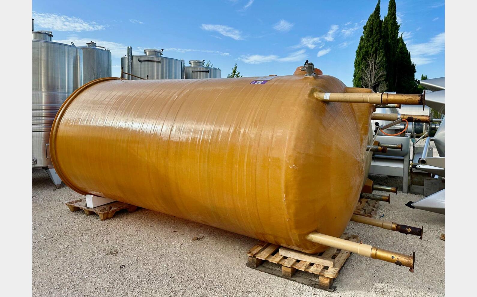 Fibre tank - Free-standing 120 HL (12,000 litres) VEMAR