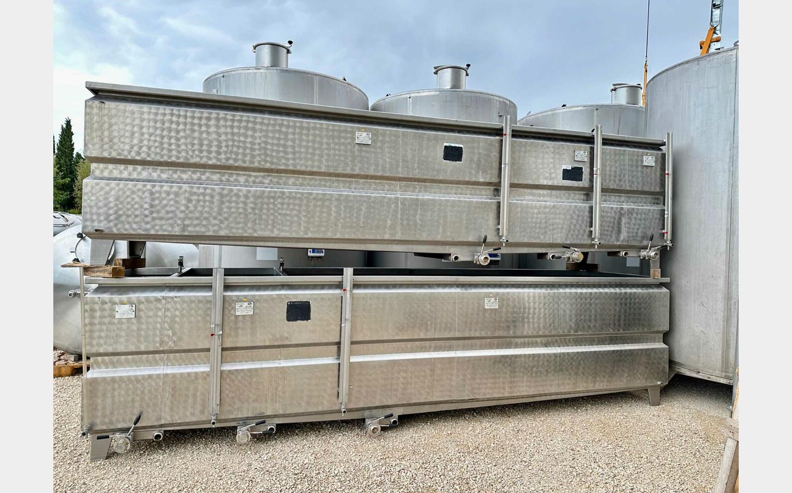 Stainless steel tank - 304 belon 8+14+65 = 87 HL (8700 litres) STAI