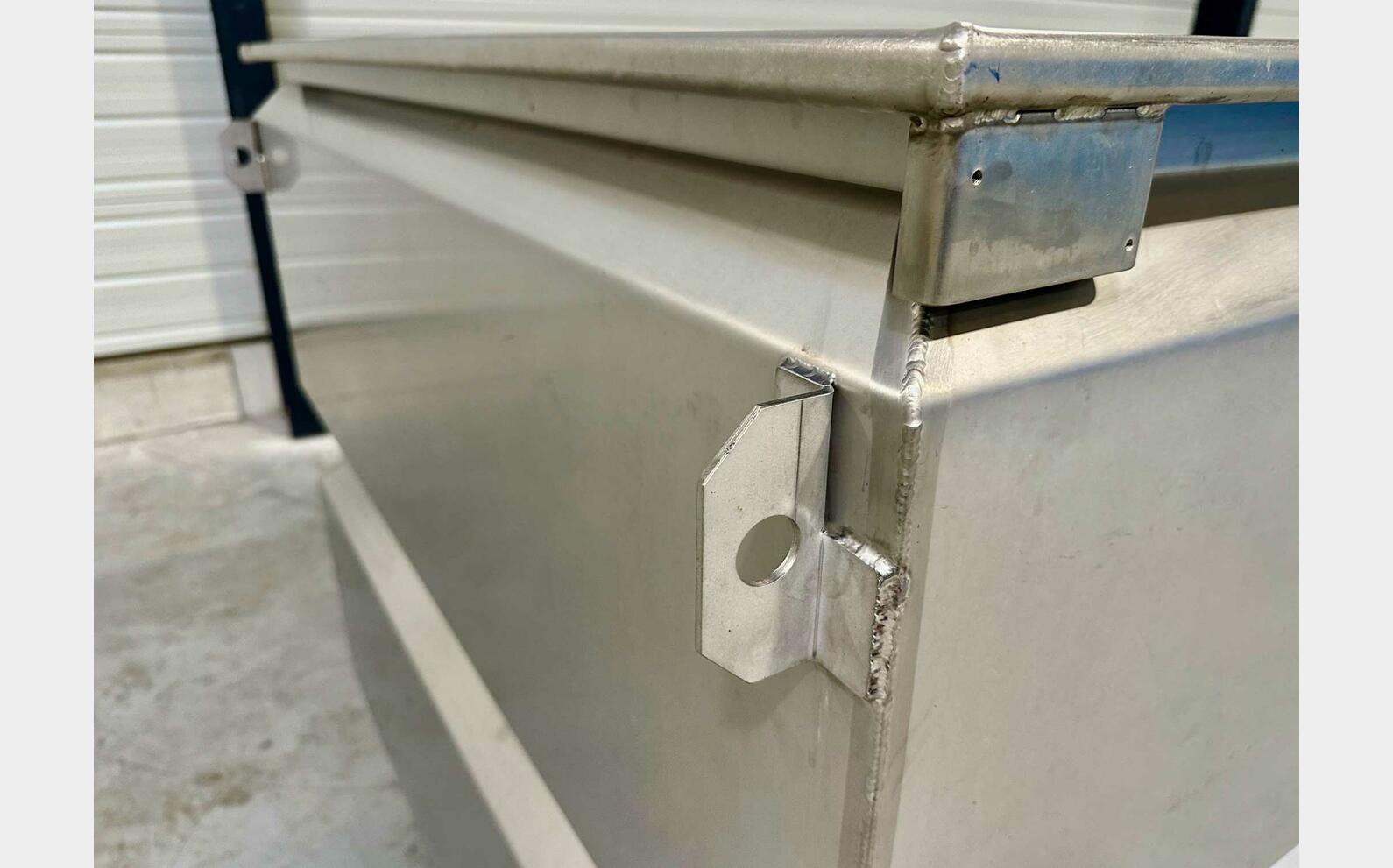 Stainless steel tank 82 HL (8200 litres)