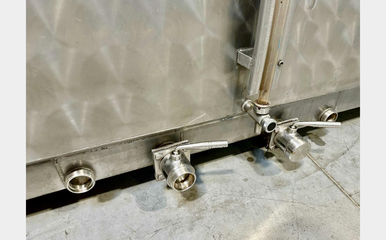 Cuve inox - Belon inox 12 + 65 = 77 HL (7 700 litres) STAI