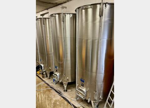 Stainless steel tank - Flat sloping bottom 150 HL (15,000 litres) MARCHISIO