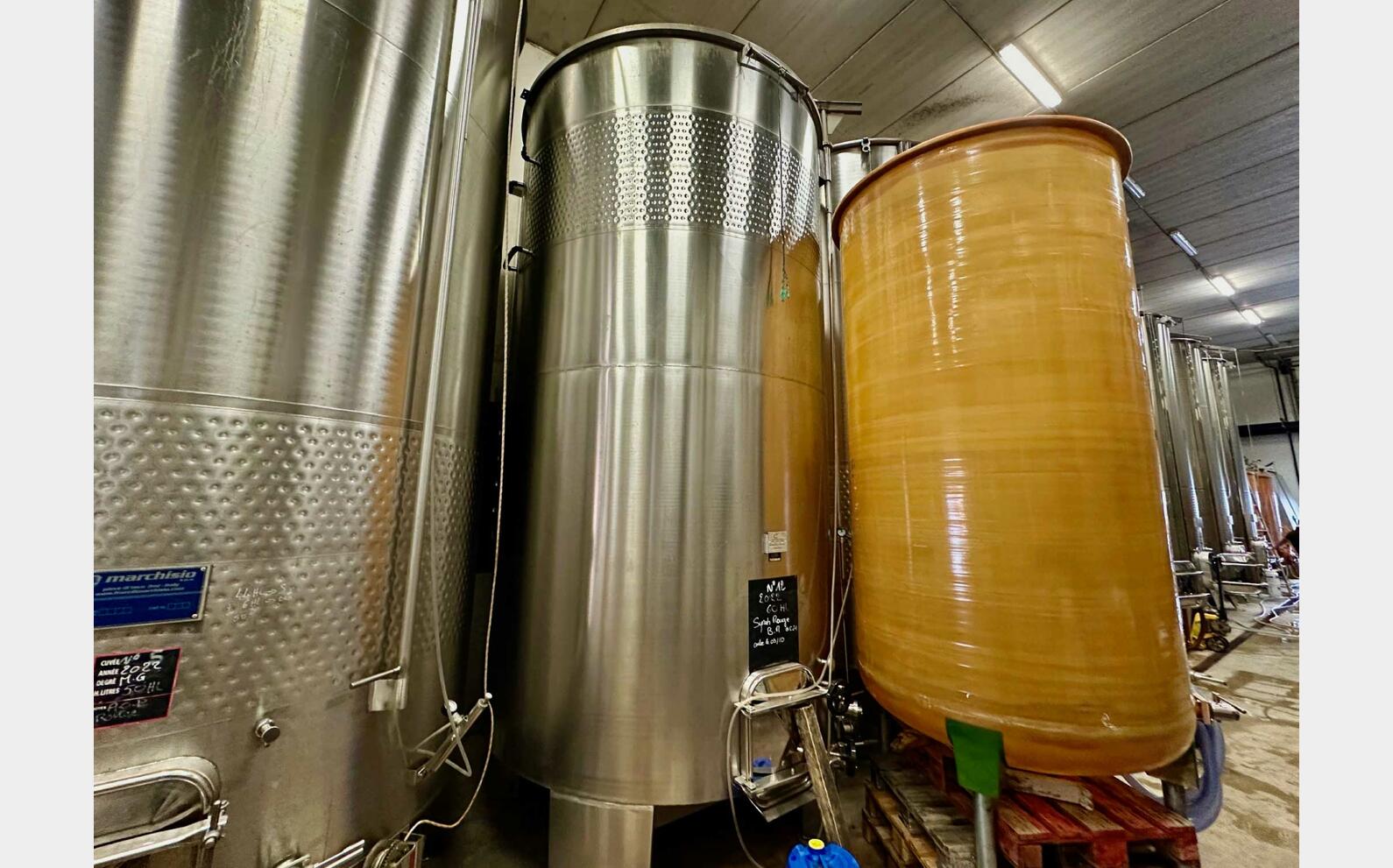 Stainless steel tank - Flat sloping bottom 150 HL (15,000 litres) CAUSSE