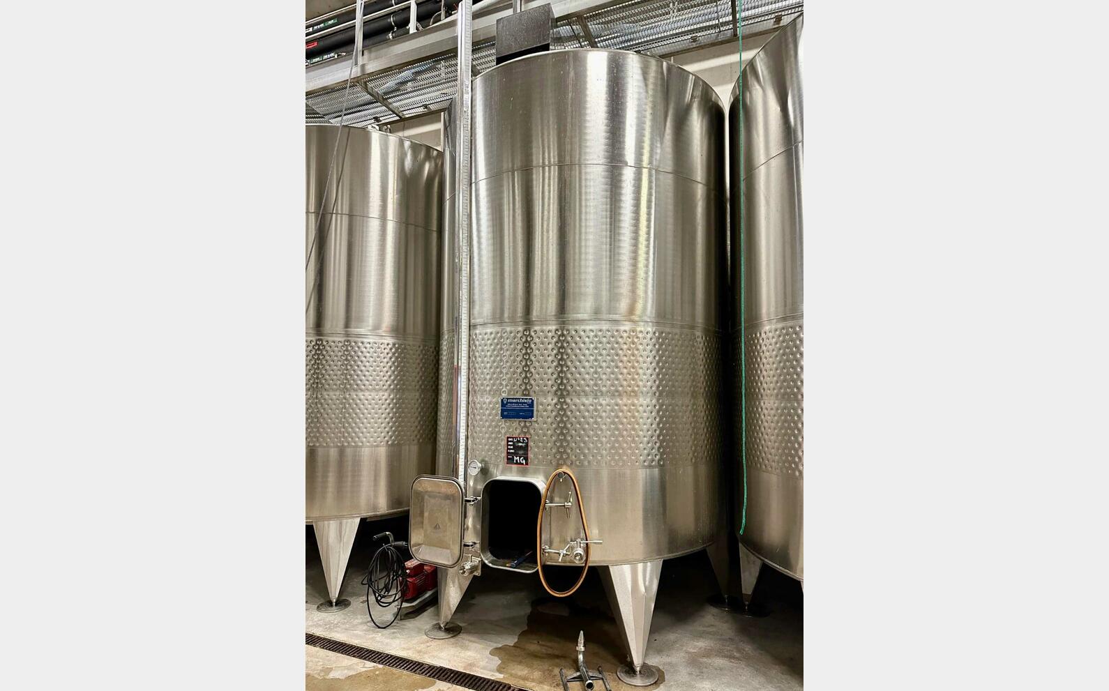 Stainless steel tank - Flat sloping base 150 HL (15,000 litres) MARCHISIO