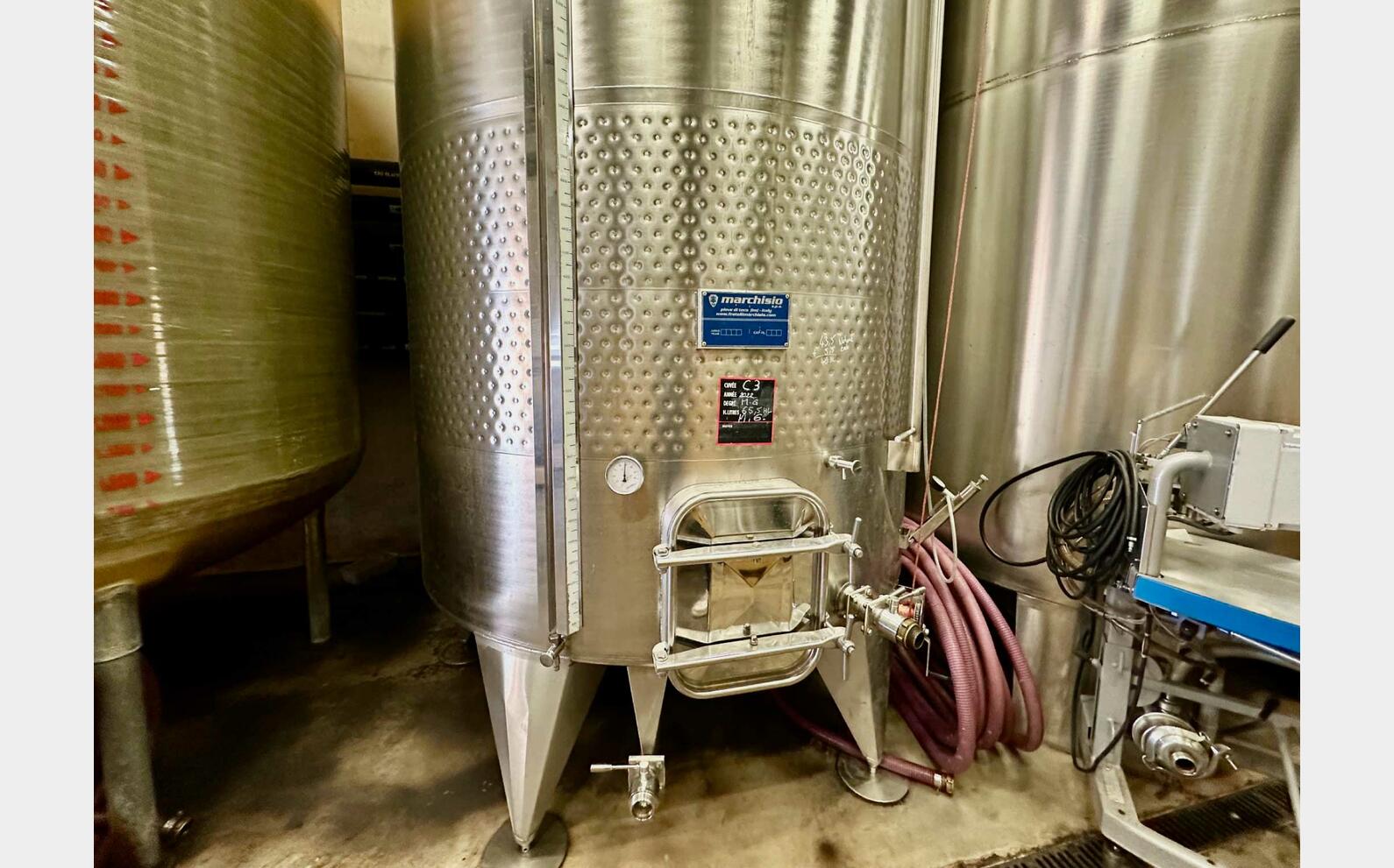 Stainless steel tank - Flat sloping bottom 150 HL (15,000 litres) MARCHISIO