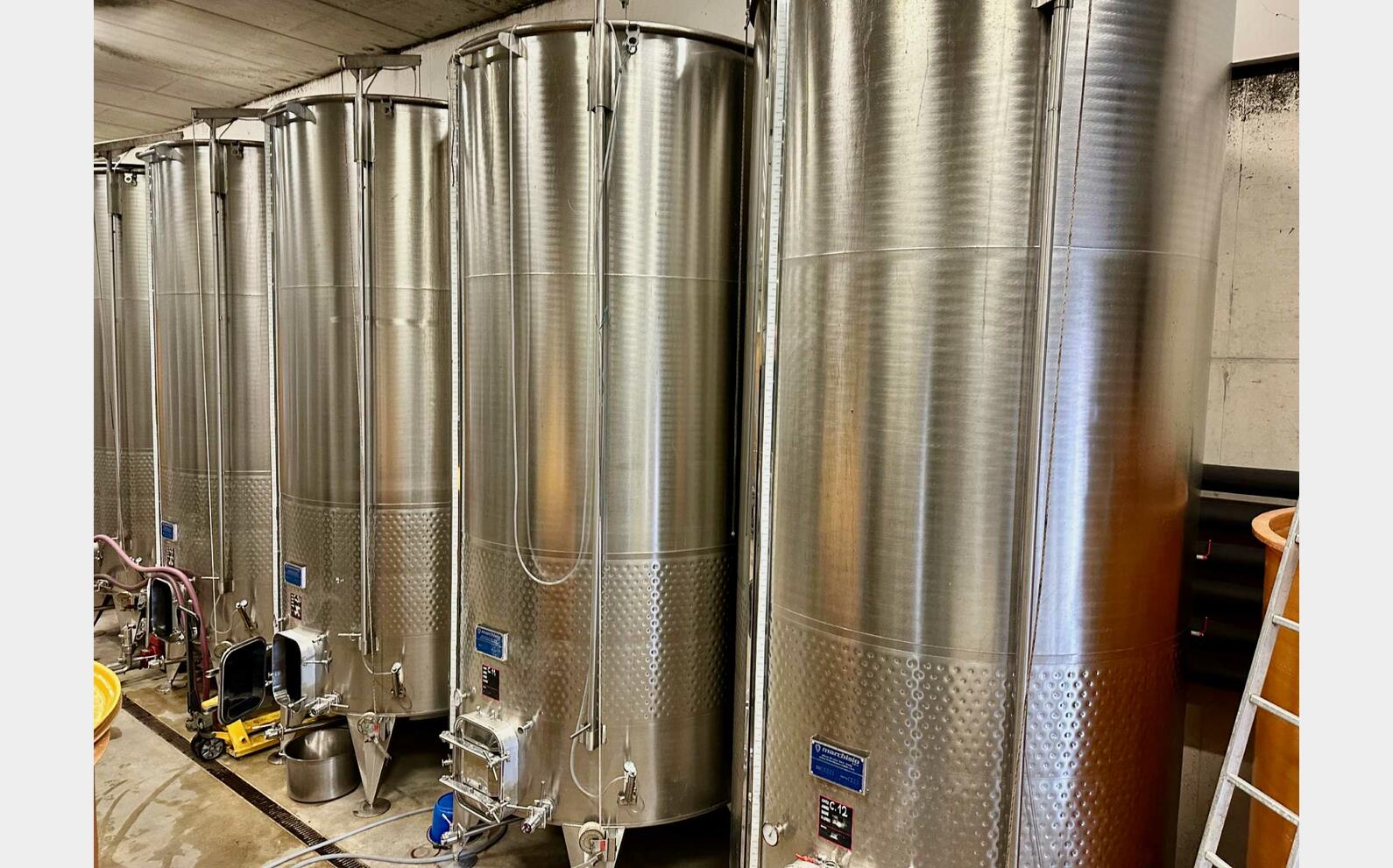 Stainless steel tank - Flat sloping bottom 150 HL (15,000 litres) MARCHISIO