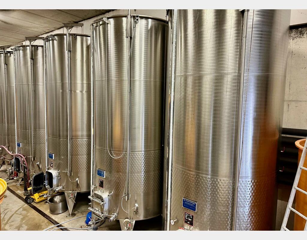 Stainless steel tank - Flat sloping bottom 150 HL (15,000 litres) MARCHISIO