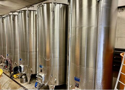 Stainless steel tank - Flat sloping bottom 150 HL (15,000 litres) MARCHISIO