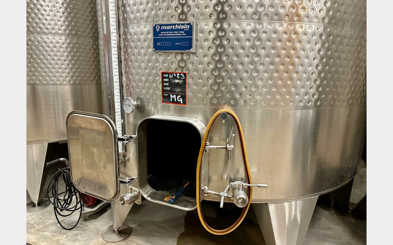Stainless steel tank - Flat sloping base 150 HL (15,000 litres) MARCHISIO