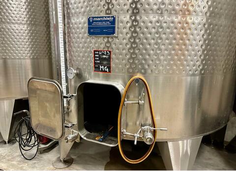 Stainless steel tank - Flat sloping base 150 HL (15,000 litres) MARCHISIO