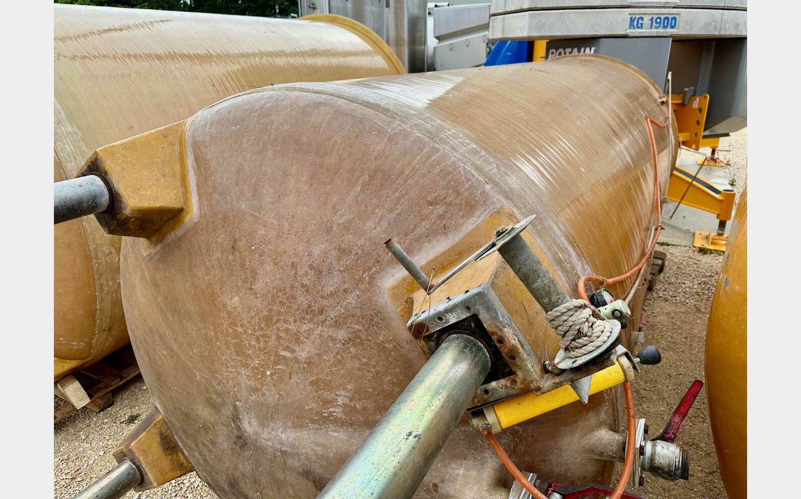 Cuve fibre - Sur pieds 80 HL (8 000 litres) CMP