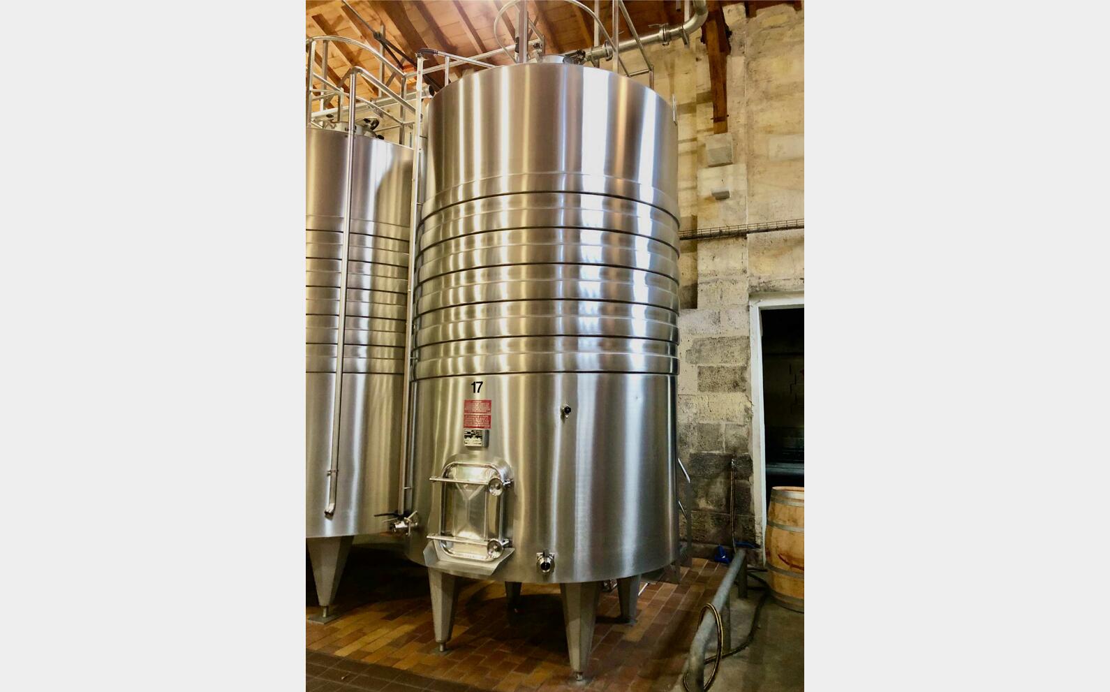 304 stainless steel tank 96 HL (9,600 litres) PIERRE GUERIN
