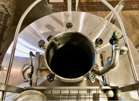 304 stainless steel tank 96 HL (9,600 litres) PIERRE GUERIN