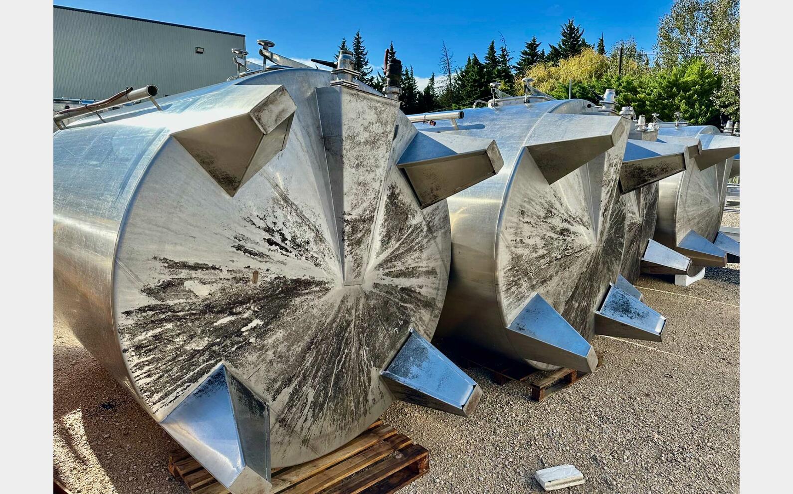 Stainless steel tank 120 HL (12,000 litres) RURALINOX
