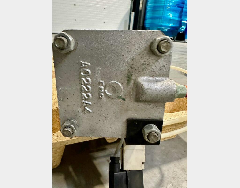 Knife gate valve - Pneumatic cylinder