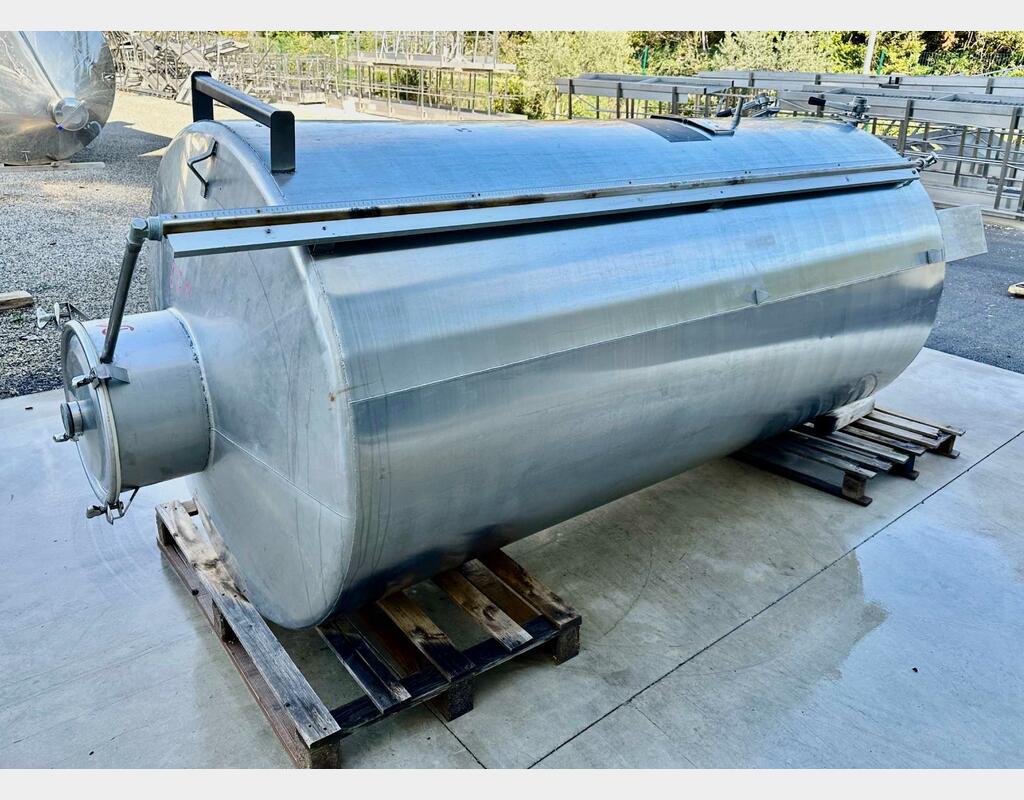 Cuve verticale en acier inoxydable - De forme cylindrique
