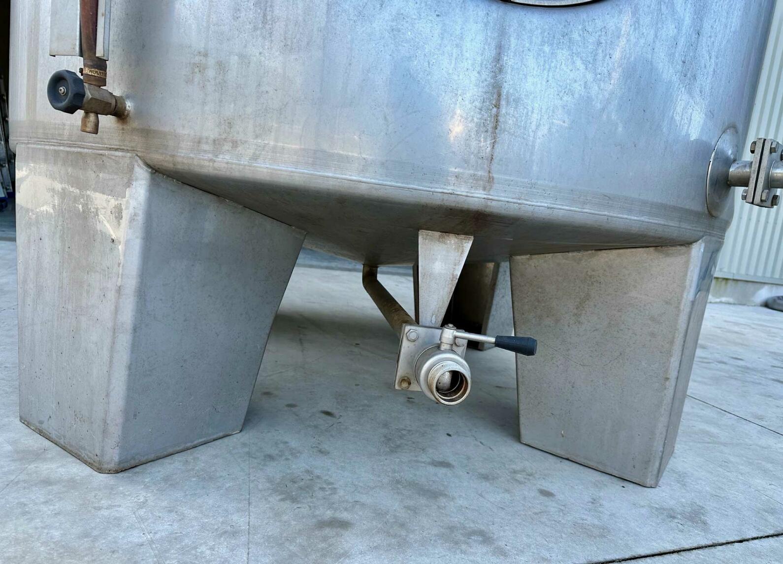 Stainless steel tank - Conical bottom