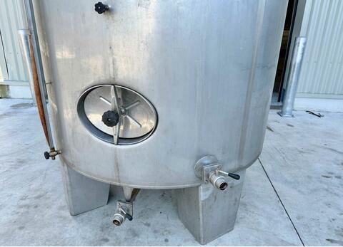 Ss tank - On legs 80 HL (8 000 litres)