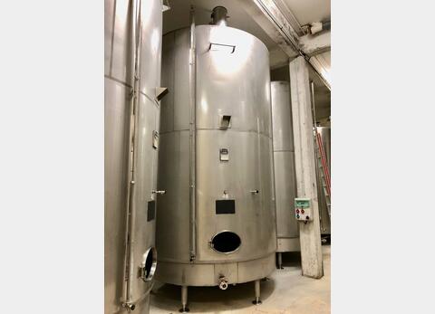 Stainless steel storage tank - On feet