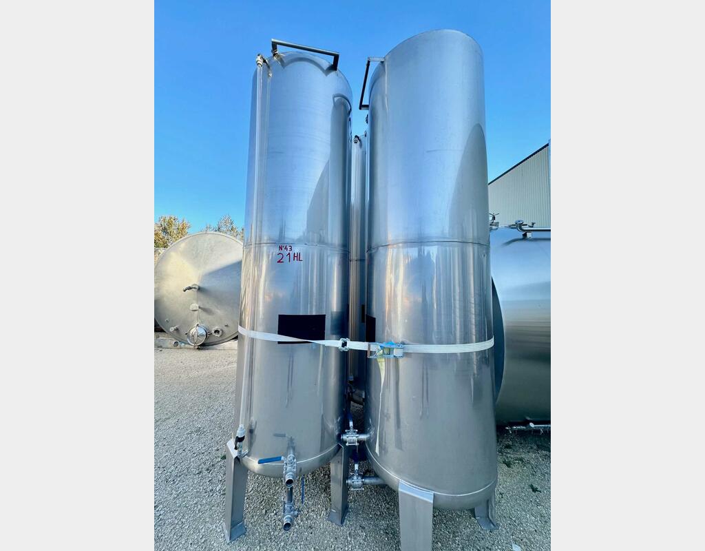 Stainless steel tank - Cylindrical - Vertical