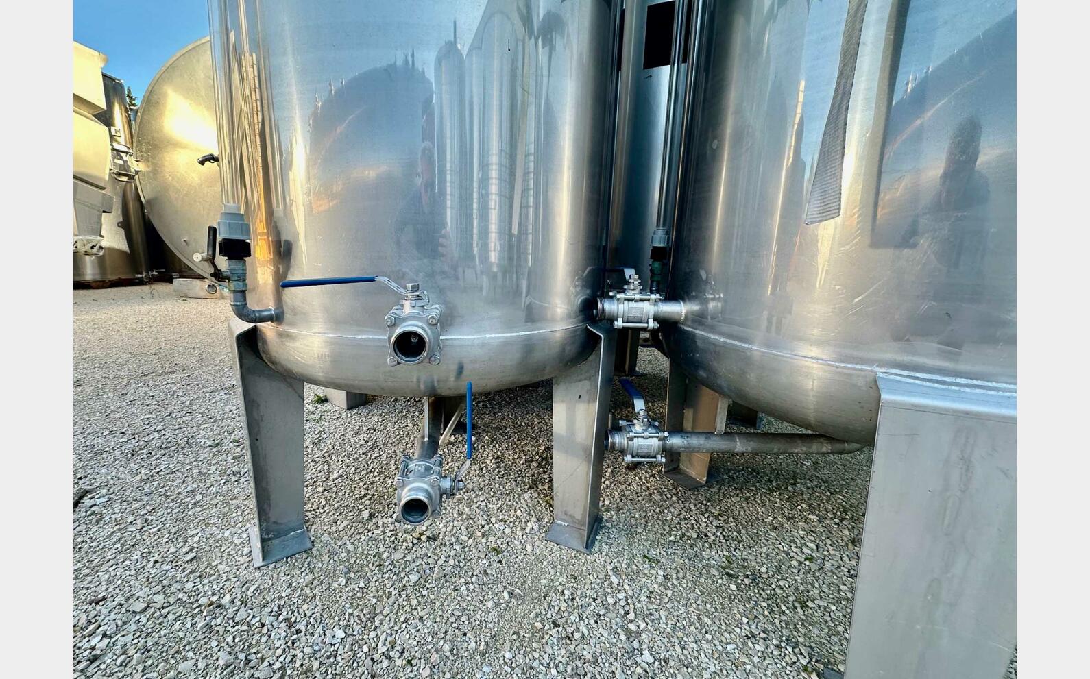 Cuve inox - Cylindrique 21 HL (2 100 litres)