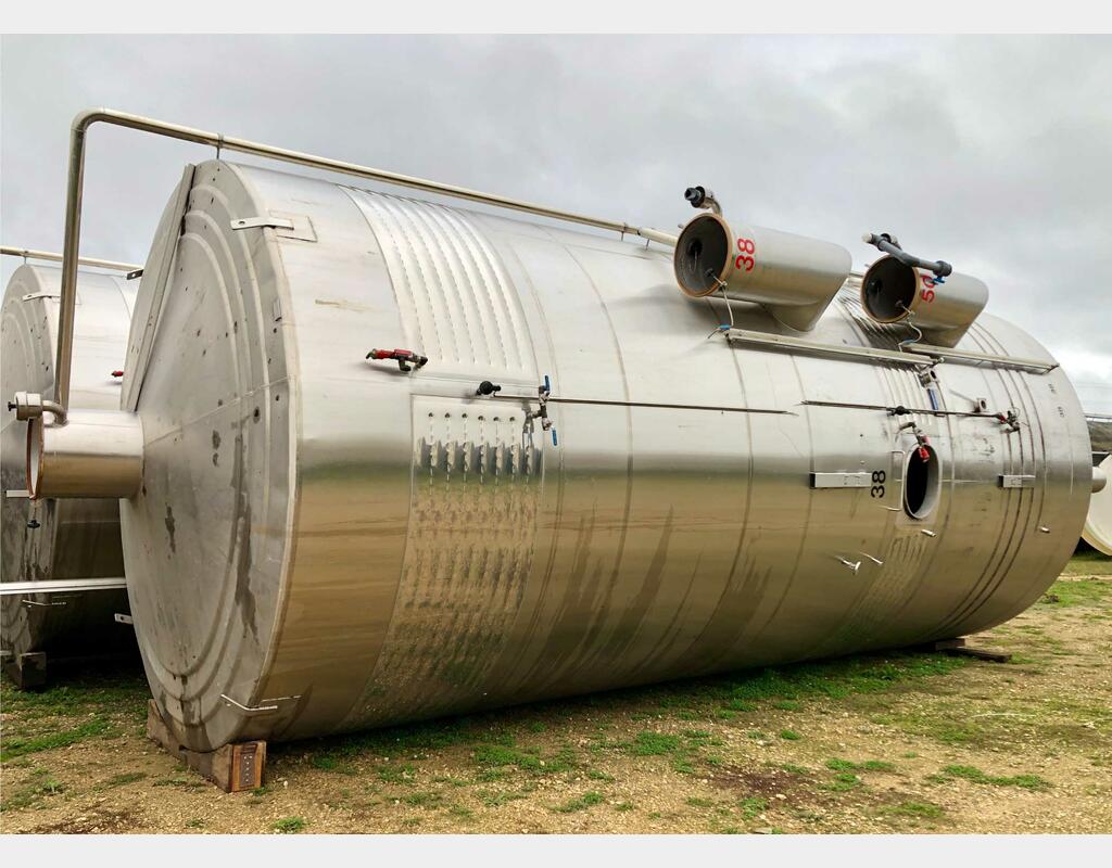 Compartmented stainless steel tank - (150 + 200 + 260 HL)