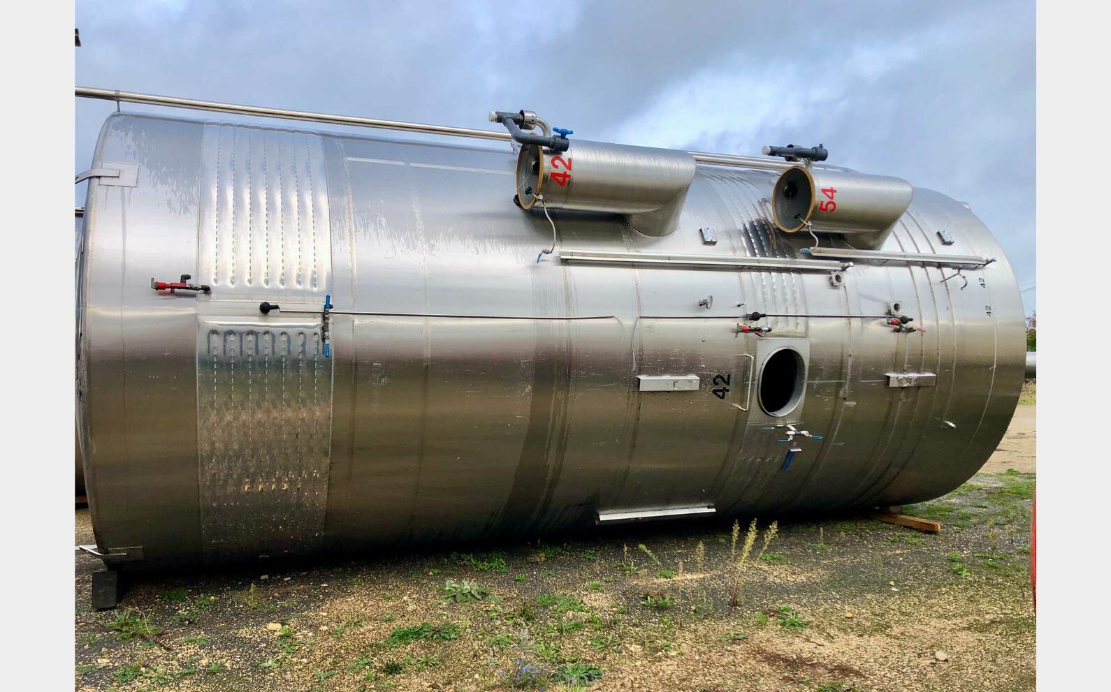 Cuve inox 304 - Thermor&eacute;gul&eacute;e 260+200+150 HL = 610 HL (61 000 litres) MARTINEZ SOLE