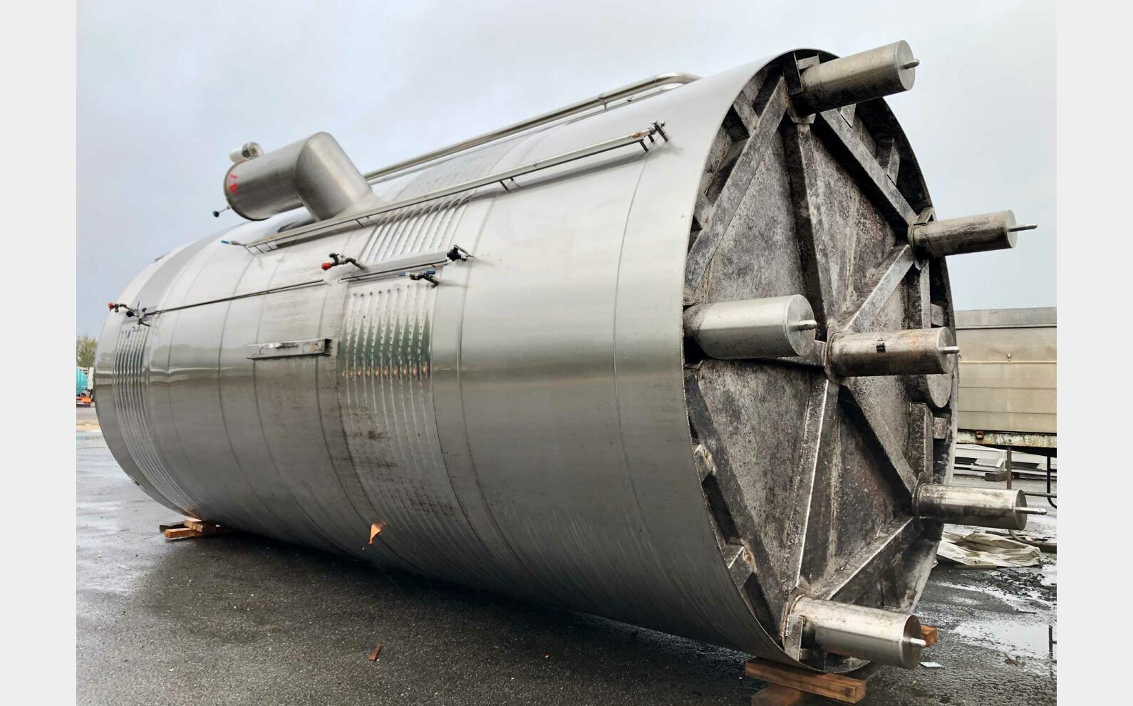Cuve inox 304 - Thermor&eacute;gul&eacute;e 260 + 350 = 610 HL (61 000 litres) MARTINEZ SOLE