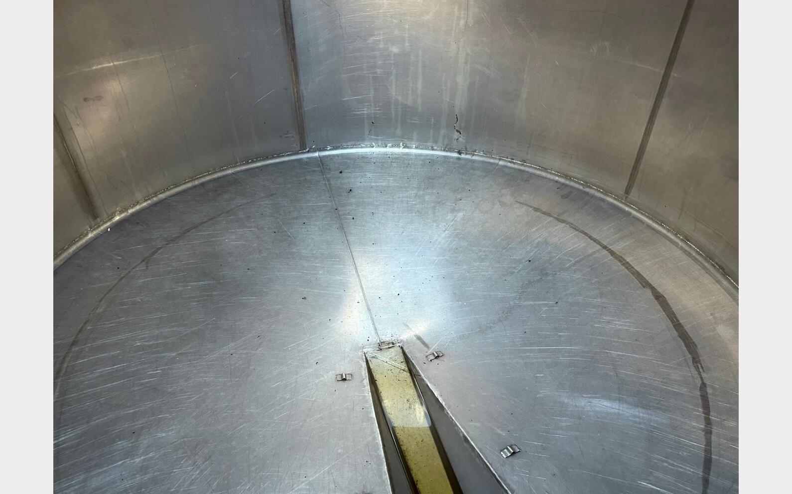 Ss tank - On legs 120 HL (12,000 litres) RURALINOX