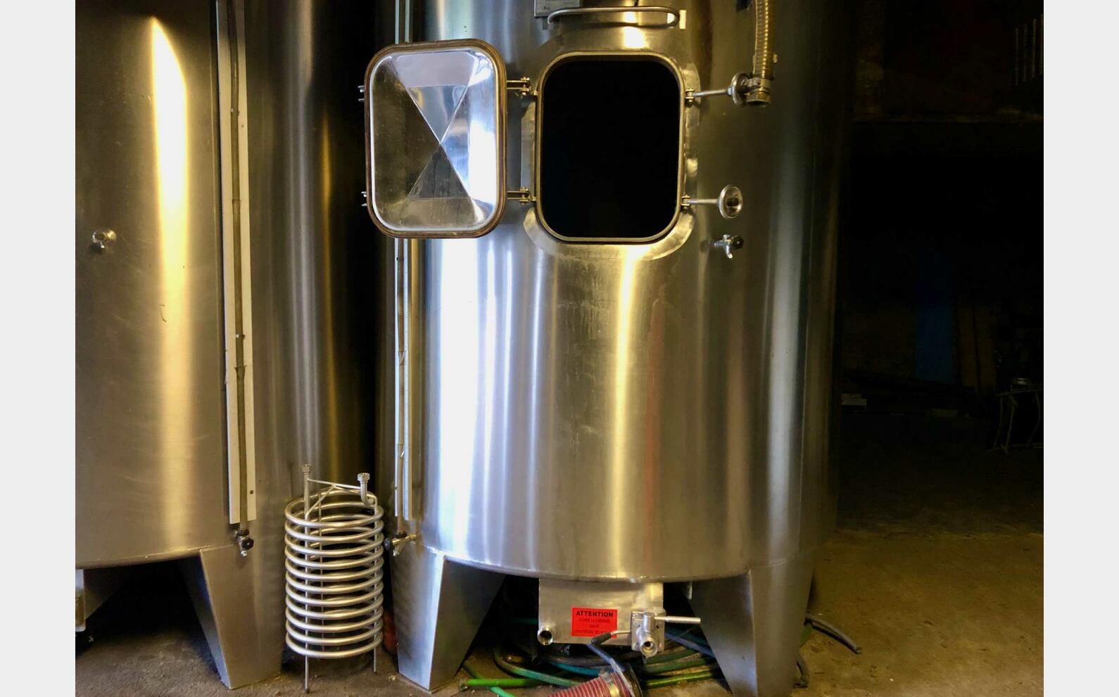 Cuve inox 304 fond conique sur pieds 70 HL (7.000 litres) RURALINOX