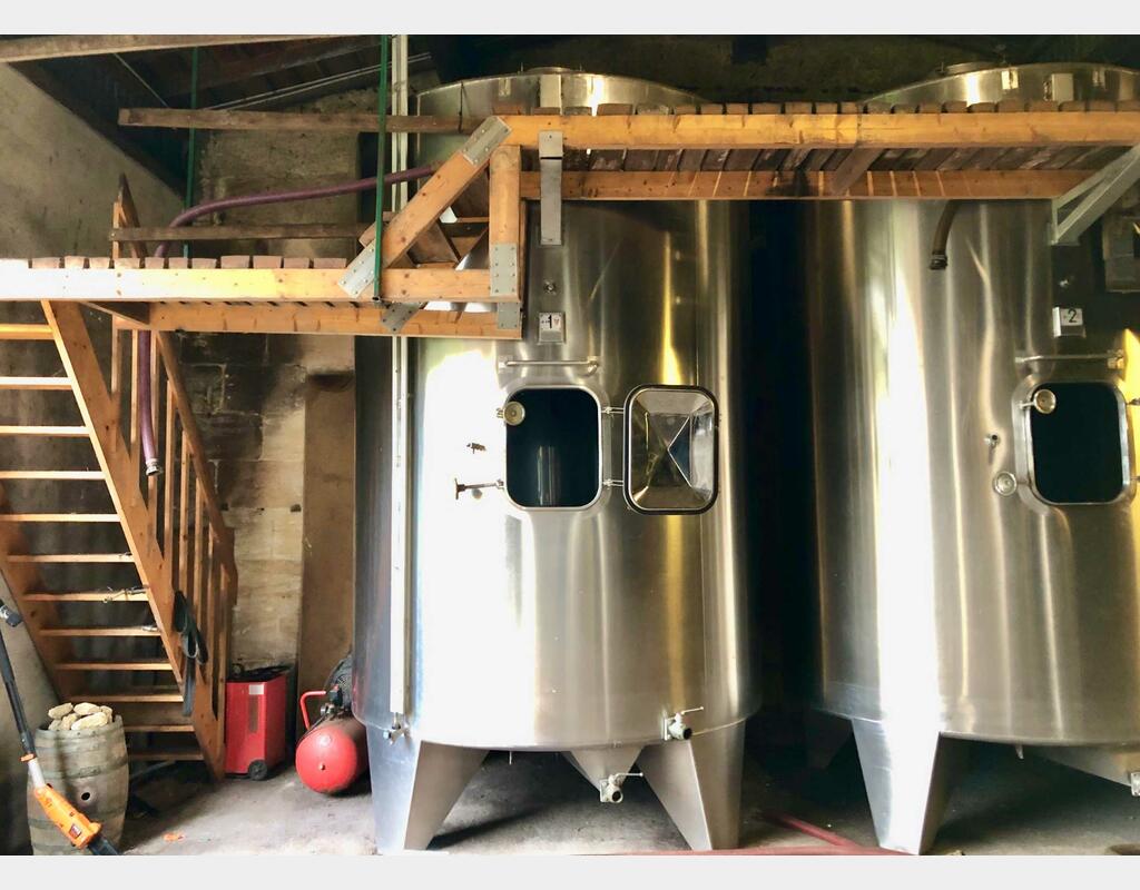 316 ss tank - On feet 120 HL (12,000 litres) RURALINOX