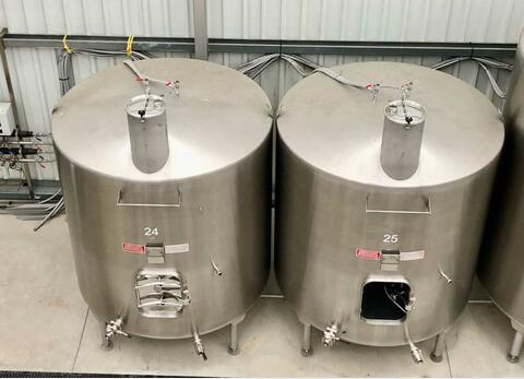 Cuve inox 304 thermor&eacute;gul&eacute;e sur pieds 60 HL (6 000 litres) PIERRE GUERIN