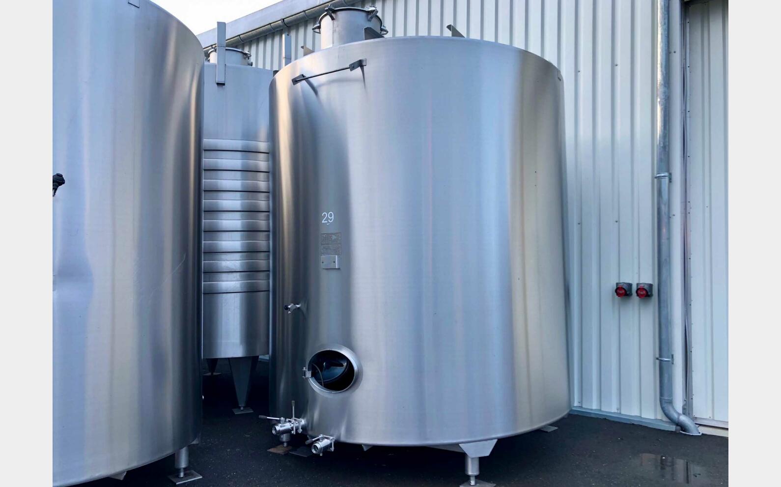 Stainless steel tank - Flat bottom 189 HL (18,900 litres) PIERRE GUERIN