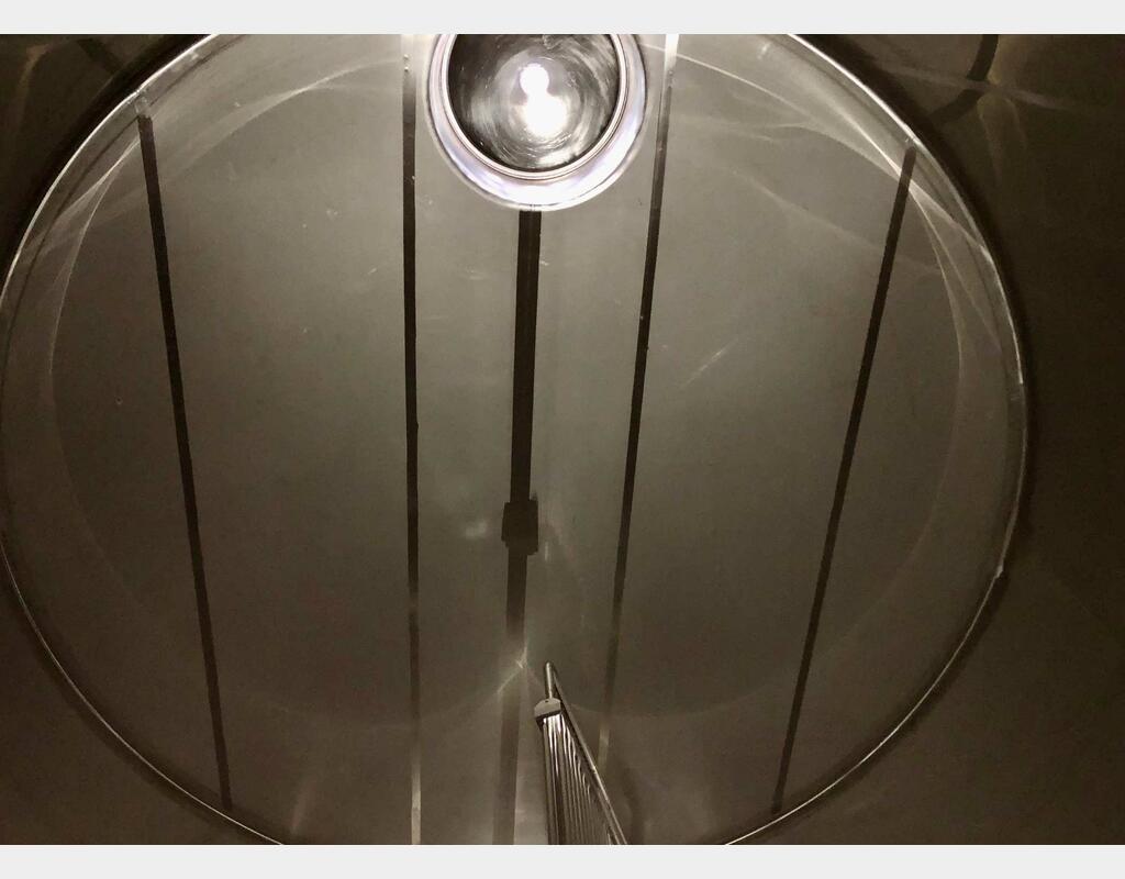 Stainless steel tank - Flat bottom - On feet