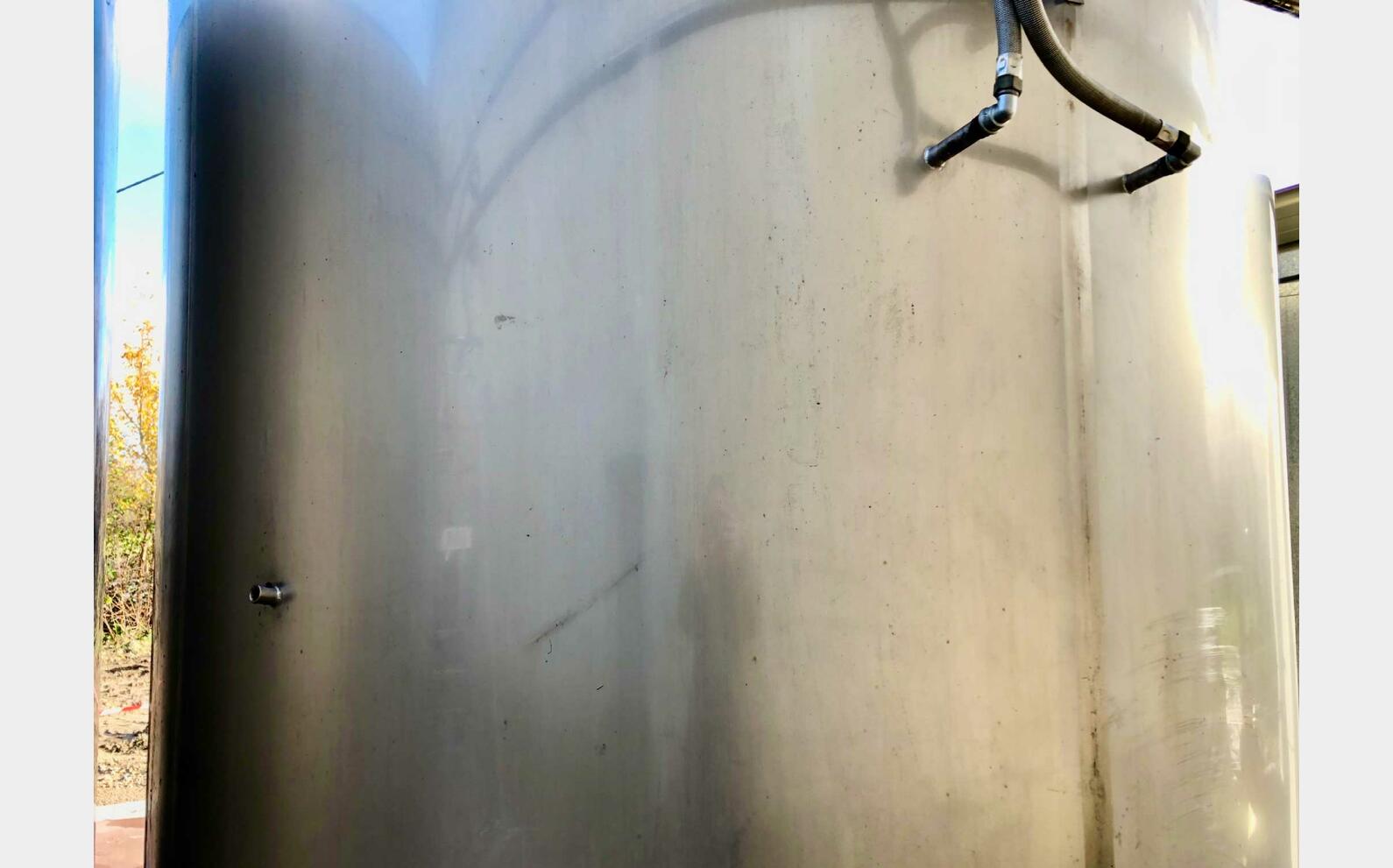 304L stainless steel tank 141 HL (14,100 litres) ETA