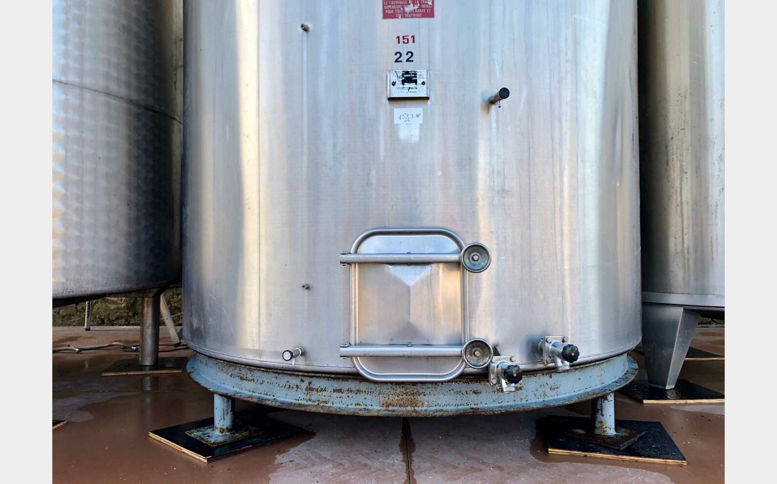 Cuve inox 304L 153 HL (15 300 litres)