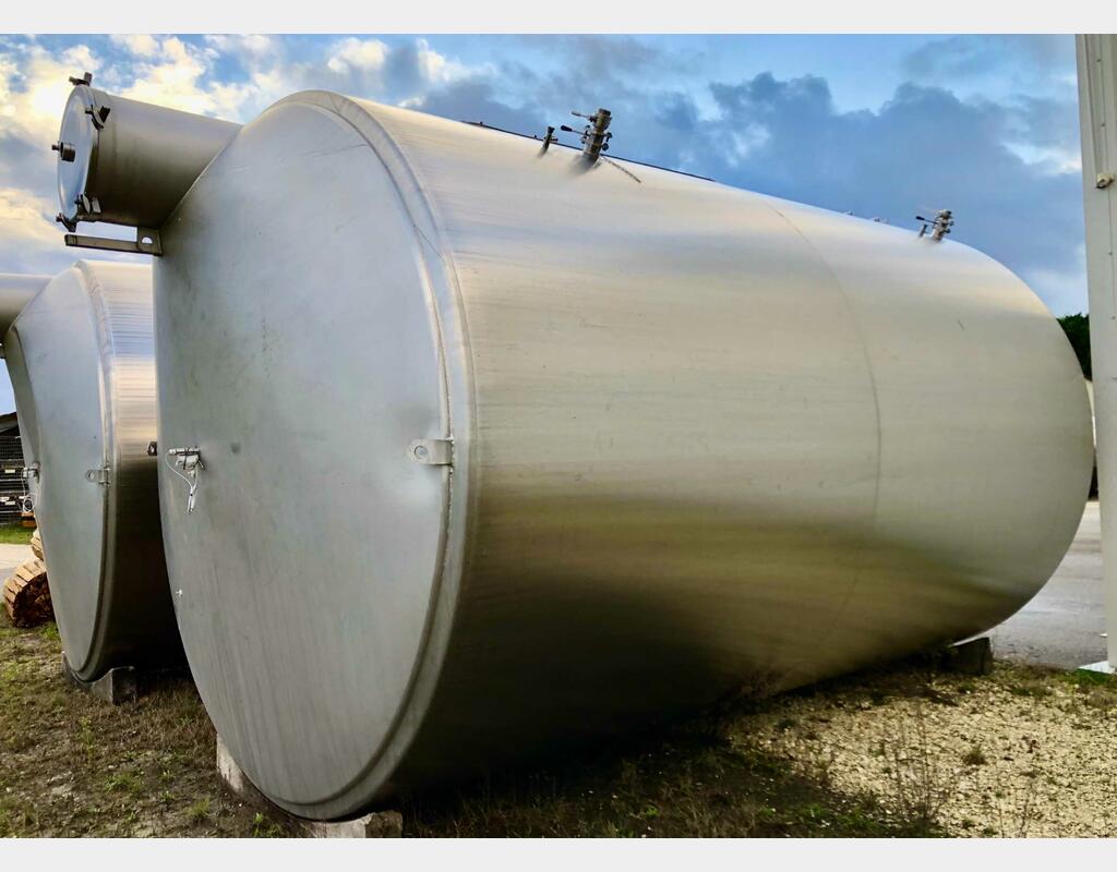 Cuve inox 304L - Isol&eacute;e + circuit 118 + 106 = 224 HL (22 400 litres) PIERRE GUERIN